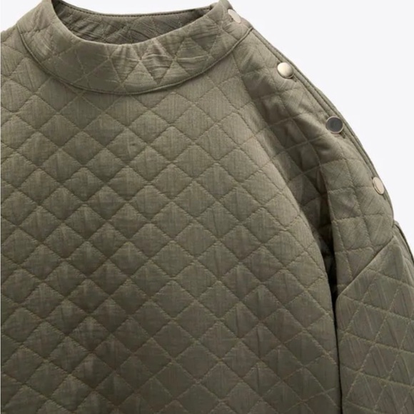 Zara Quilted Cropped top - Picture 4 of 5